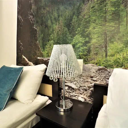 Vip Jagiellonska 33a *